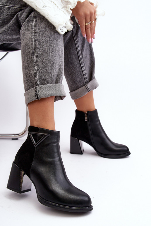 con efecto barniz Botas con tacones calentamiento MR880-093 de color negro