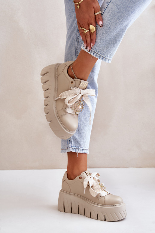 Zapatillas modelo zapatos. Femenino con suelas masivas de moda con detalles dorados CheBello 4530 beige Zapatillas modelo zapatos. Femenino con suelas masivas de moda con detalles dorados CheBello 4530 beige