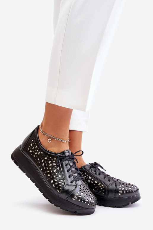 Zazoo 2973 Piel zapatos con una plataforma con elementos calados de color negro Zazoo 2973 Piel zapatos con una plataforma con elementos calados de color negro