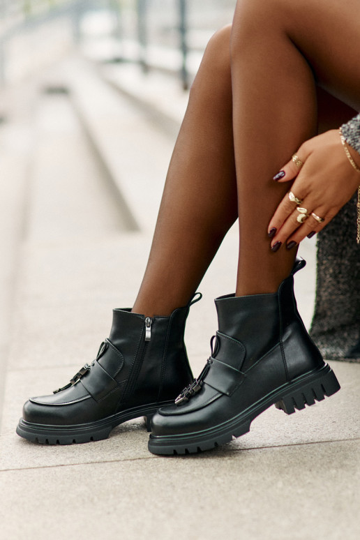 Piel Botas con tacones anchos con adornos calentamiento de color negro Asperra