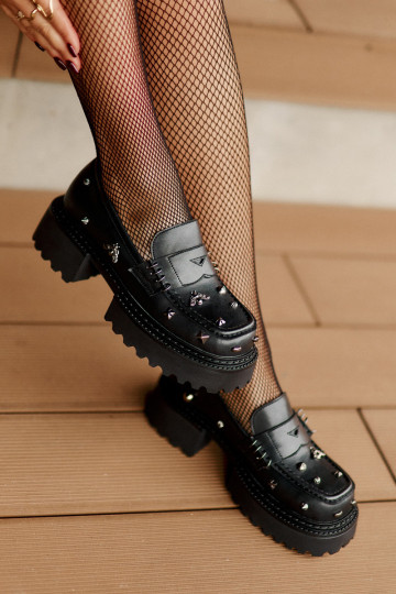 Zapatos de cuero para mujer con bonitos detalles D&A MR880-102, color negro 2