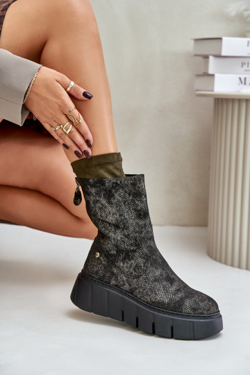 Piel Botas de mujer con una plataforma Tiene queciejka 06766-09 de color caqui