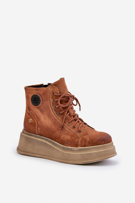 Zapatos de gamuza con una plataforma Tiene queciejka 06309-29 color marrón Zapatos de gamuza con una plataforma Tiene queciejka 06309-29 color marrón