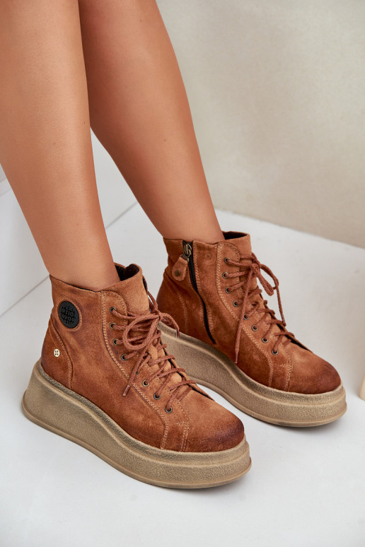 Zapatos de gamuza con una plataforma Tiene queciejka 06309-29 color marrón Zapatos de gamuza con una plataforma Tiene queciejka 06309-29 color marrón