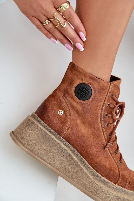 Zapatos de gamuza con una plataforma Tiene queciejka 06309-29 color marrón Zapatos de gamuza con una plataforma Tiene queciejka 06309-29 color marrón