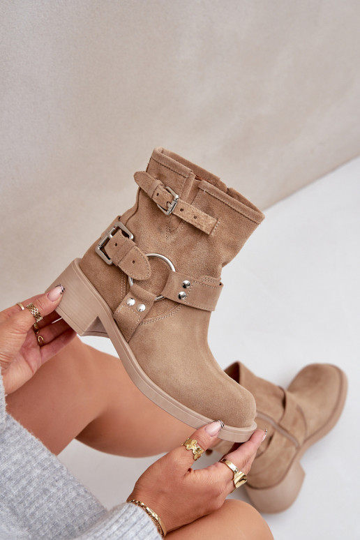 Zapatos de gamuza Femenino En un tacón bajo Klocku con rayas Zazoo 3644 beige Zapatos de gamuza Femenino En un tacón bajo Klocku con rayas Zazoo 3644 beige