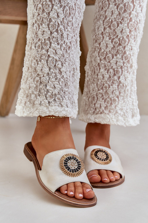 Zapatillas de cuero con adornos con tacones anchos LeAski 3047/O color dorado Przecierany Zapatillas de cuero con adornos con tacones anchos LeAski 3047/O color dorado Przecierany