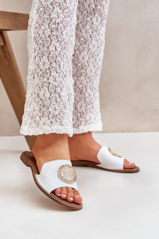 Zapatillas de cuero con adornos con tacones anchos Zazoo 3047/O el color blanco