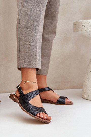 Sandalias de mujer con hebillas y grabado LeĮskis 3041 color negro 2