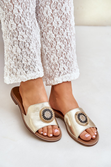 Zapatillas de piel con adornos y tacones anchos Zazoo 3047/O color oro