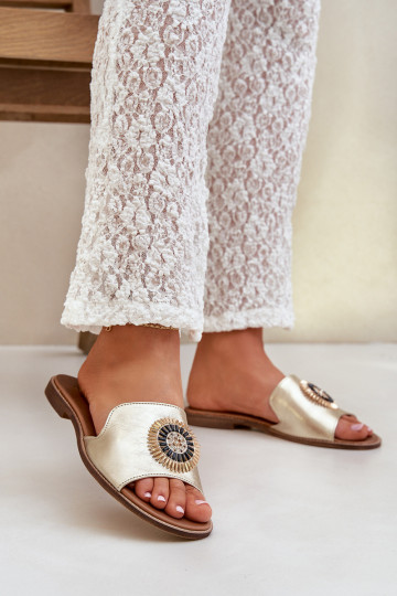 Zapatillas de piel con adornos y tacones anchos Zazoo 3047/O color oro 2