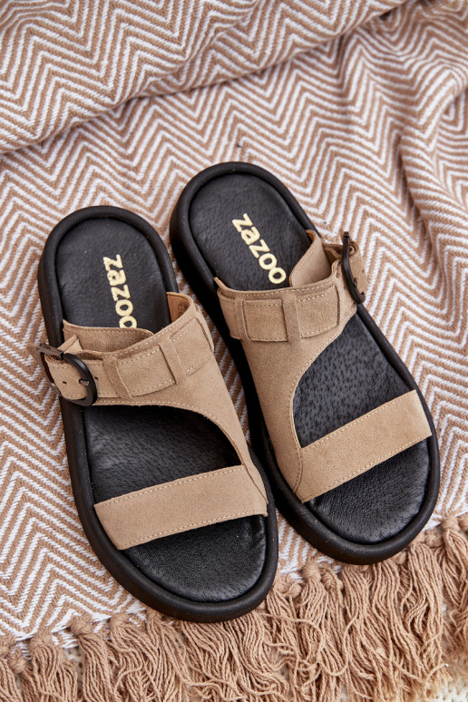 Zapatillas de ante para mujer. con una plataforma Zazoo 3024 beige Zapatillas de ante para mujer. con una plataforma Zazoo 3024 beige