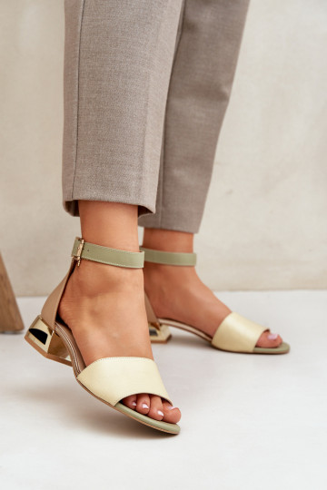 Sandalias de mujer con tacones color oro Laura Messi 2143 color arena 2