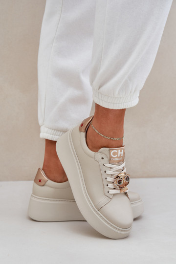 Femenino Piel Zapatillas modelo zapatos. CheBello 4411 color marfil