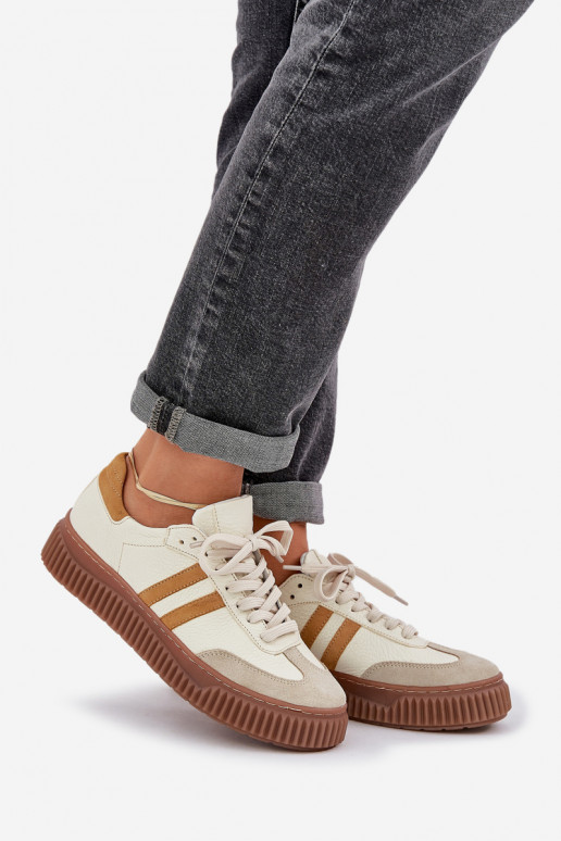 Zazoo N1068S6 Piel Bajo Zapatillas modelo zapatos. Femenino con una plataforma beige Zazoo N1068S6 Piel Bajo Zapatillas modelo zapatos. Femenino con una plataforma beige