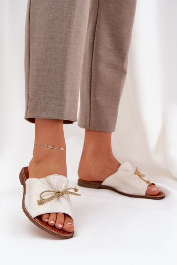 Piel isósceles Estilo elegante Zapatillas con cintas LeAski 3572 color dorado Przecierany 2