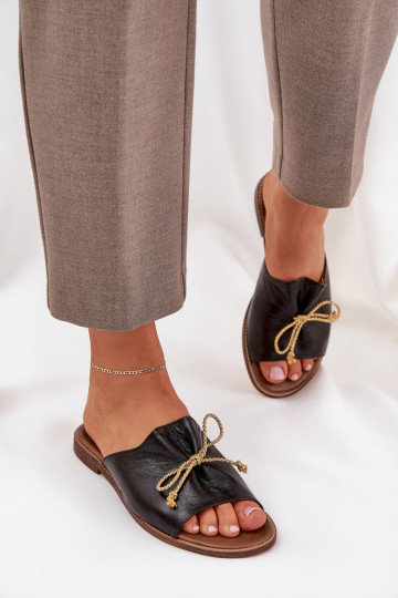 Piel isósceles Estilo elegante Zapatillas con cintas LeAski 3572 de color negro