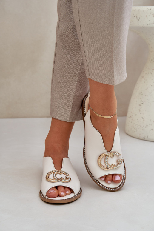 Sandalias de mujer con tacones anchos con adornos Laura Messi 2865 color marfil Sandalias de mujer con tacones anchos con adornos Laura Messi 2865 color marfil