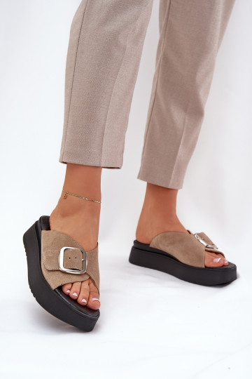 Zapatillas de ante para mujer. con hebillas con una plataforma Zazoo 3019 beige 2