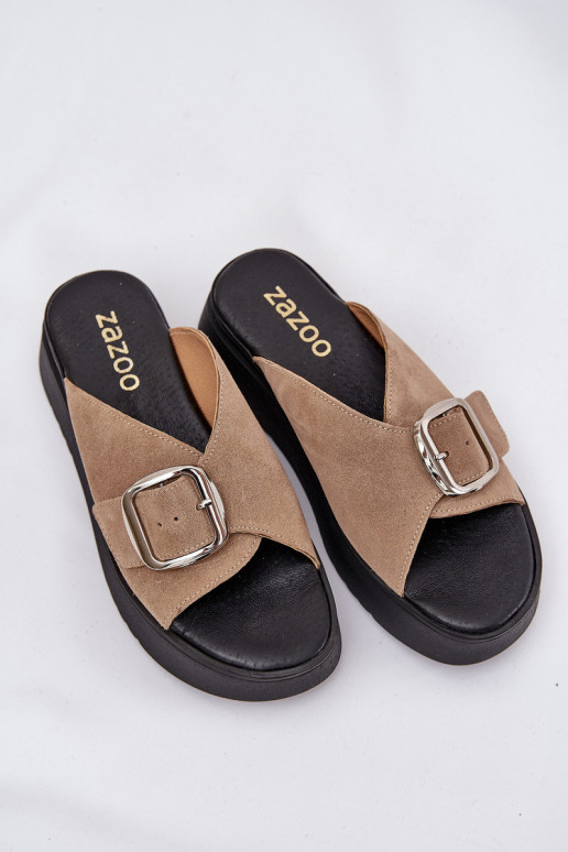 Zapatillas de ante para mujer. con hebillas con una plataforma Zazoo 3019 beige Zapatillas de ante para mujer. con hebillas con una plataforma Zazoo 3019 beige