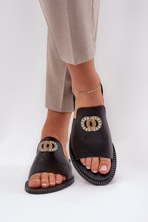 Estilo elegante Zapatillas de cuero Femenino con adornos Zazoo 3008 de color negro Estilo elegante Zapatillas de cuero Femenino con adornos Zazoo 3008 de color negro