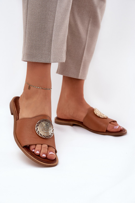 Zazoo 2938 Zapatillas de cuero con tacones anchos con adornos color marrón Zazoo 2938 Zapatillas de cuero con tacones anchos con adornos color marrón