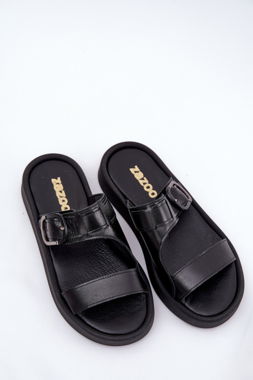 Zapatillas de cuero Femenino con una plataforma Zazoo 3024 de color negro Zapatillas de cuero Femenino con una plataforma Zazoo 3024 de color negro