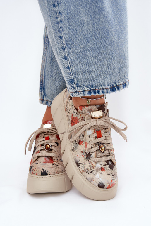 Piel Zapatillas modelo zapatos. con una plataforma Tiene queciejka 06891-18 beige