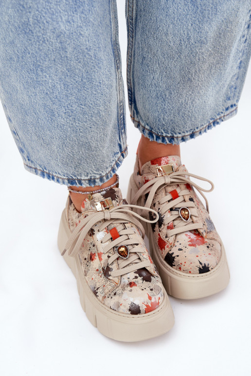 Piel Zapatillas modelo zapatos. con una plataforma Tiene queciejka 06891-18 beige