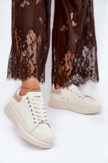 Piel Zapatillas modelo zapatos. Femenino con una plataforma GOE RR2N4004 beige 2