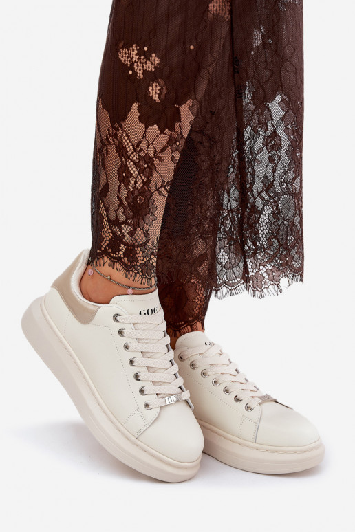 Piel Zapatillas modelo zapatos. Femenino con una plataforma GOE RR2N4004 beige