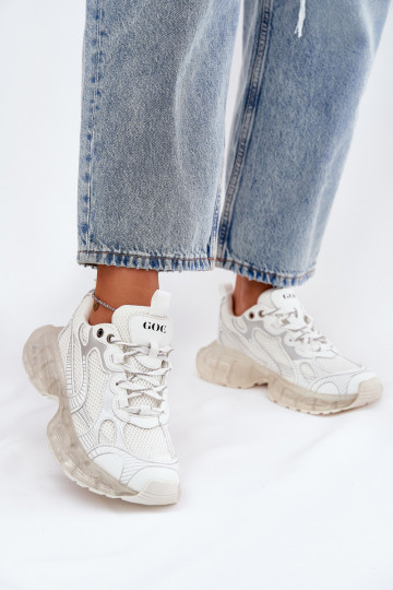 Piel Zapatillas modelo zapatos. Femenino GOE RR2N4083 beige