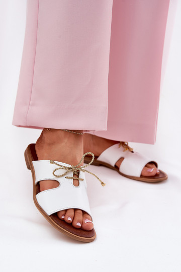 Chanclas de piel para mujeres con tacones anchos Zazoo 3022 color blanco 2