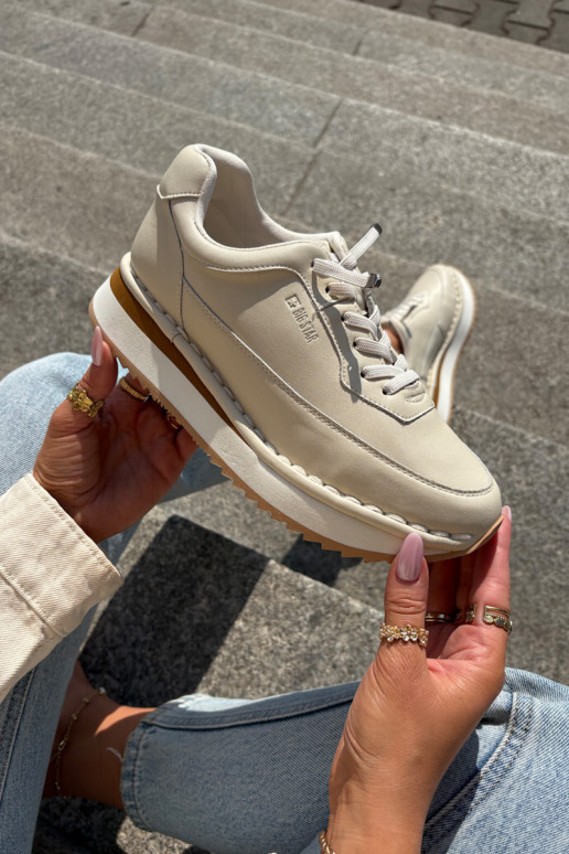 Piel Zapatillas modelo zapatos. Femenino con una plataforma Big Star RR274A334 beige Piel Zapatillas modelo zapatos. Femenino con una plataforma Big Star RR274A334 beige