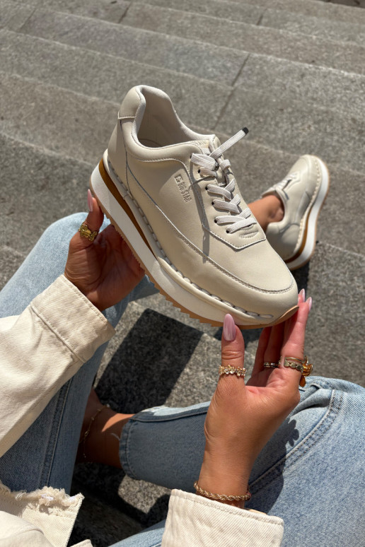 Piel Zapatillas modelo zapatos. Femenino con una plataforma Big Star RR274A334 beige Piel Zapatillas modelo zapatos. Femenino con una plataforma Big Star RR274A334 beige