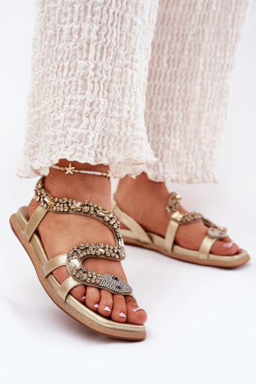 Sandalias de mujer con decoración e imitación de piel de serpiente de cuero ecológico Artiker 56C1362 doradas 2