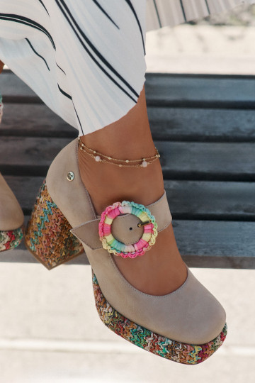 Zapatos de gamuza Con Trenza con tacones y plataforma Tiene queciejka 06839-04 beige 2