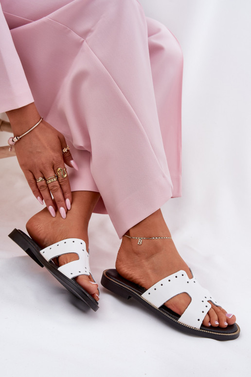 Zazoo 40326 con efecto barniz Femenino Zapatillas Con recortes decorativos el color blanco Zazoo 40326 con efecto barniz Femenino Zapatillas Con recortes decorativos el color blanco