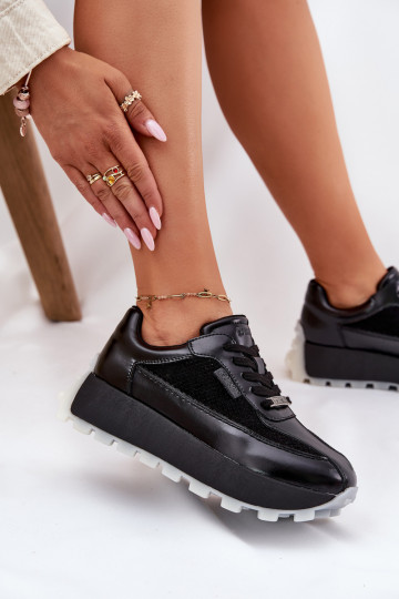 Piel Femenino Zapatillas modelo zapatos. con una plataforma Big Star RR274873 HI-POLY SYSTEM de color negro