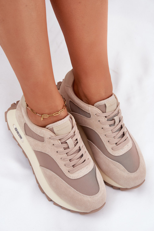 de gamuza Zapatillas modelo zapatos. con una plataforma Femenino Big Star RR274897 HI-POLY SYSTEM beige