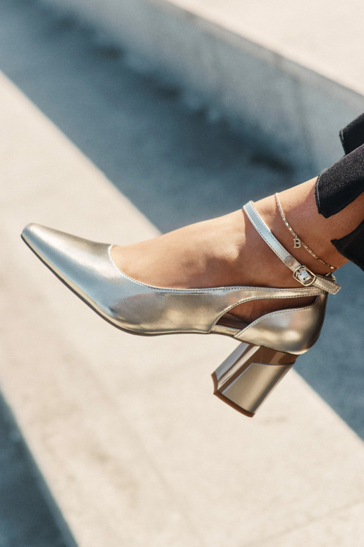 Piel Zapatos con tacones Tiene queciejka K6816-25 color dorado Piel Zapatos con tacones Tiene queciejka K6816-25 color dorado