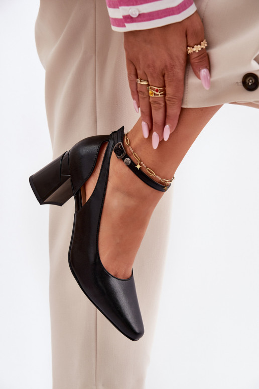 Piel Zapatos con tacones Tiene queciejka K6816-01 de color negro