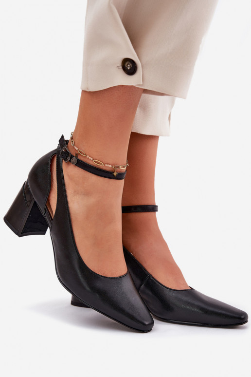 Piel Zapatos con tacones Tiene queciejka K6816-01 de color negro