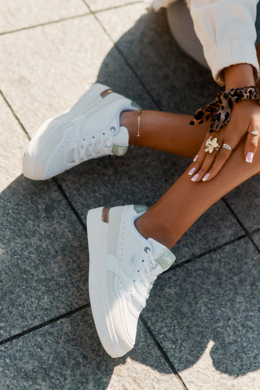 Zapatillas modelo zapatos. Femenino con una plataforma LEE EMMA ENOMEN LOEN 50251014.04L beige