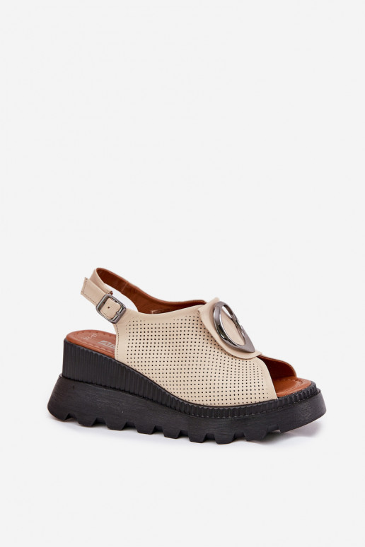 Sandalias de mujer Femenino en una cuña con adornos Artiker 56C0111 beige Sandalias de mujer Femenino en una cuña con adornos Artiker 56C0111 beige