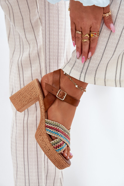 Sandalias de mujer con tacones. Con Trenza a pasarkach Zazoo 40460 color marrón Sandalias de mujer con tacones. Con Trenza a pasarkach Zazoo 40460 color marrón