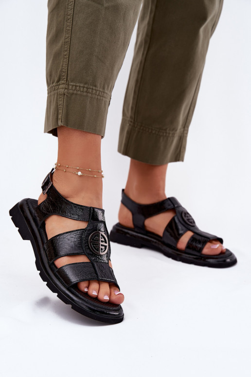 Sandalias de mujer Femenino con efecto barniz Con decoraciones Detalem Artiker 56C0691 de color negro Sandalias de mujer Femenino con efecto barniz Con decoraciones Detalem Artiker 56C0691 de color negro