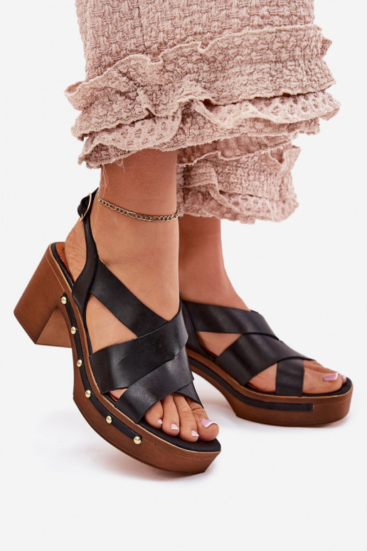 Sandalias de mujer con tacones. Zazoo 1081 de color negro Sandalias de mujer con tacones. Zazoo 1081 de color negro