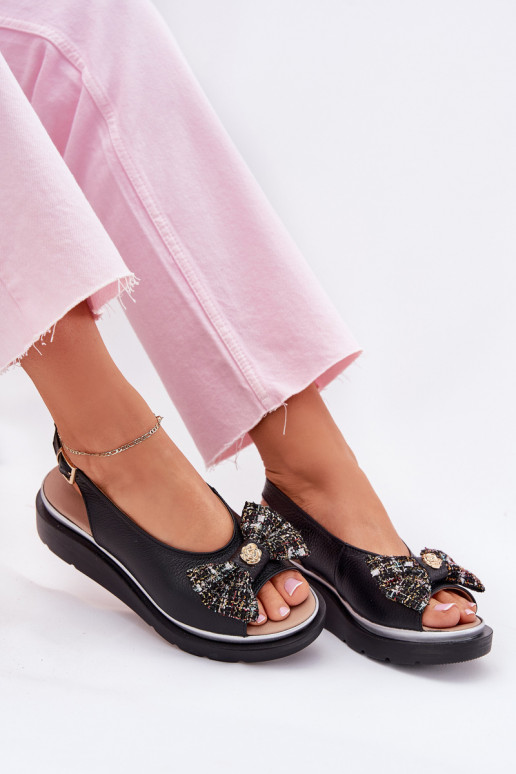 Sandalias de mujer Femenino en una cuña con cintas Zazoo 1882 de color negro Sandalias de mujer Femenino en una cuña con cintas Zazoo 1882 de color negro