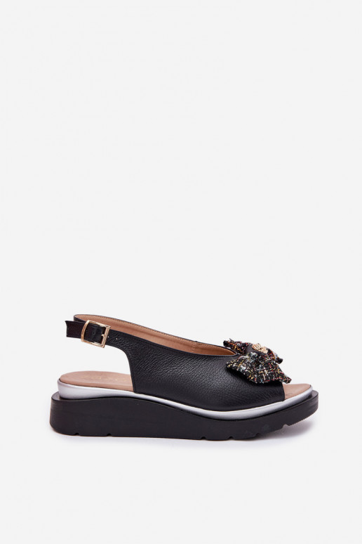 Sandalias de mujer Femenino en una cuña con cintas Zazoo 1882 de color negro Sandalias de mujer Femenino en una cuña con cintas Zazoo 1882 de color negro